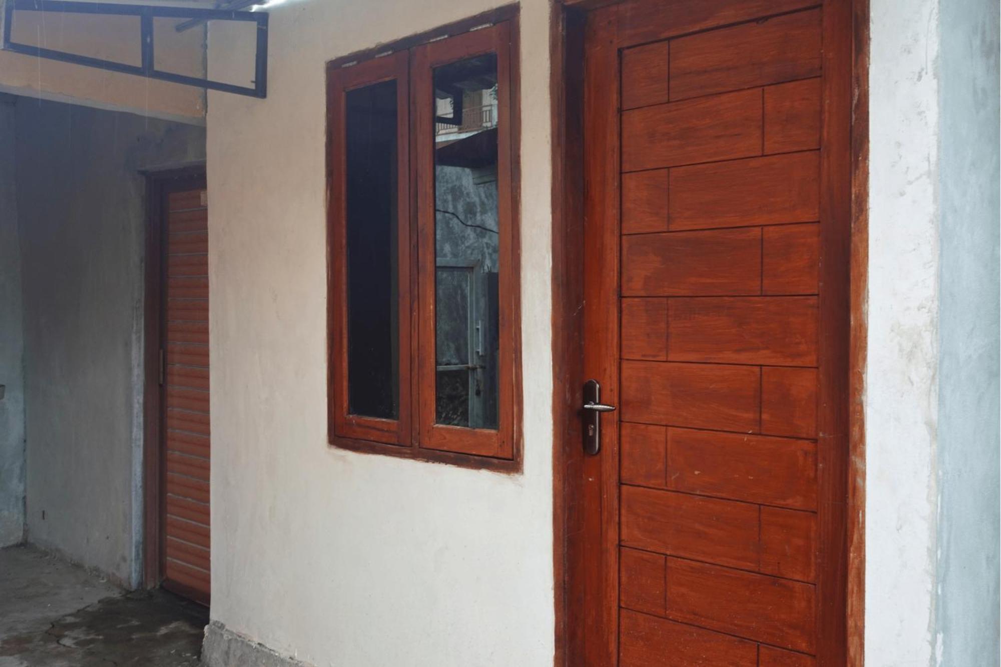 Mayeka Transit Hostel Bandara Internasional Lombok 프라야 외부 사진