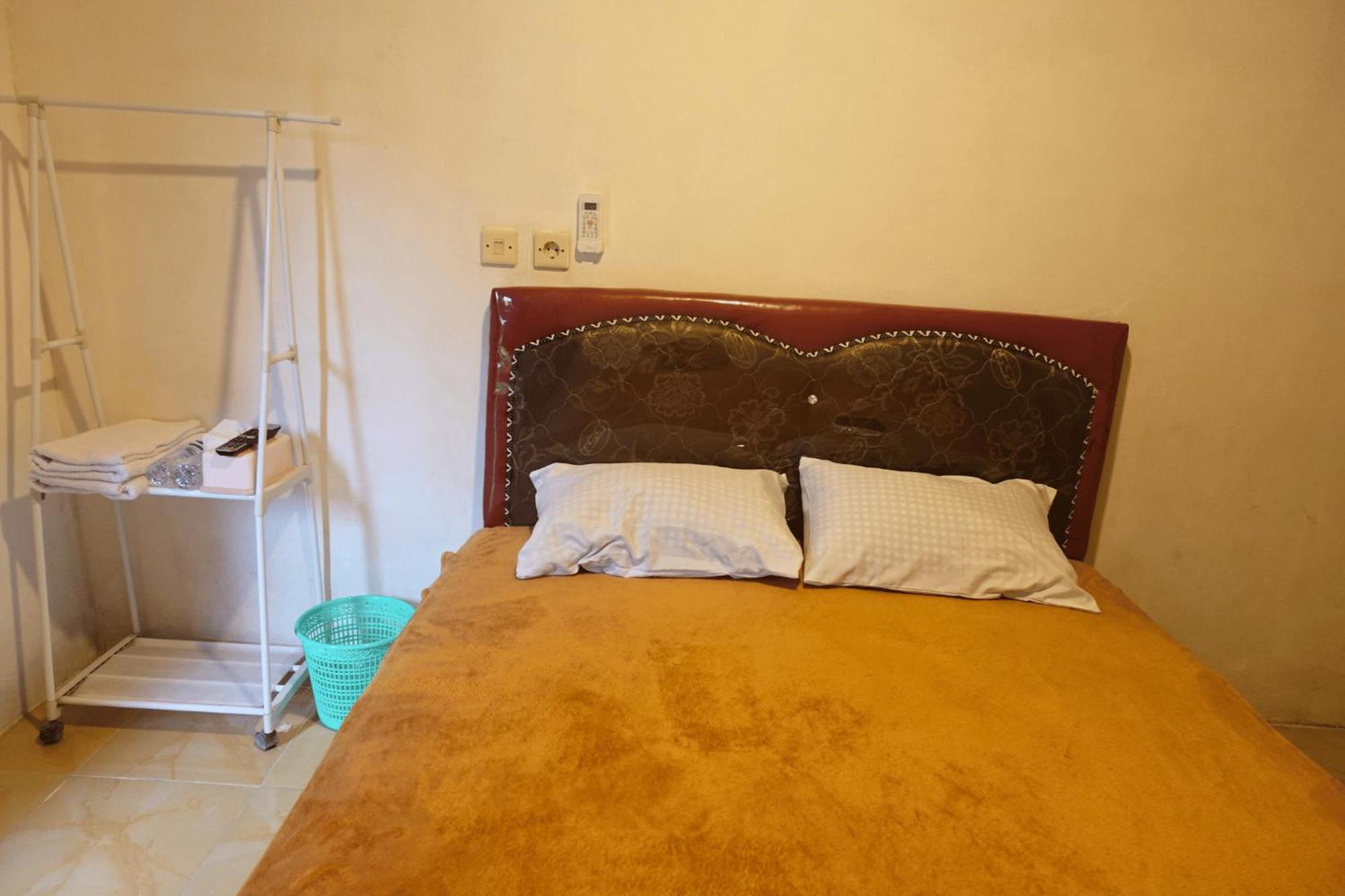 Mayeka Transit Hostel Bandara Internasional Lombok 프라야 외부 사진