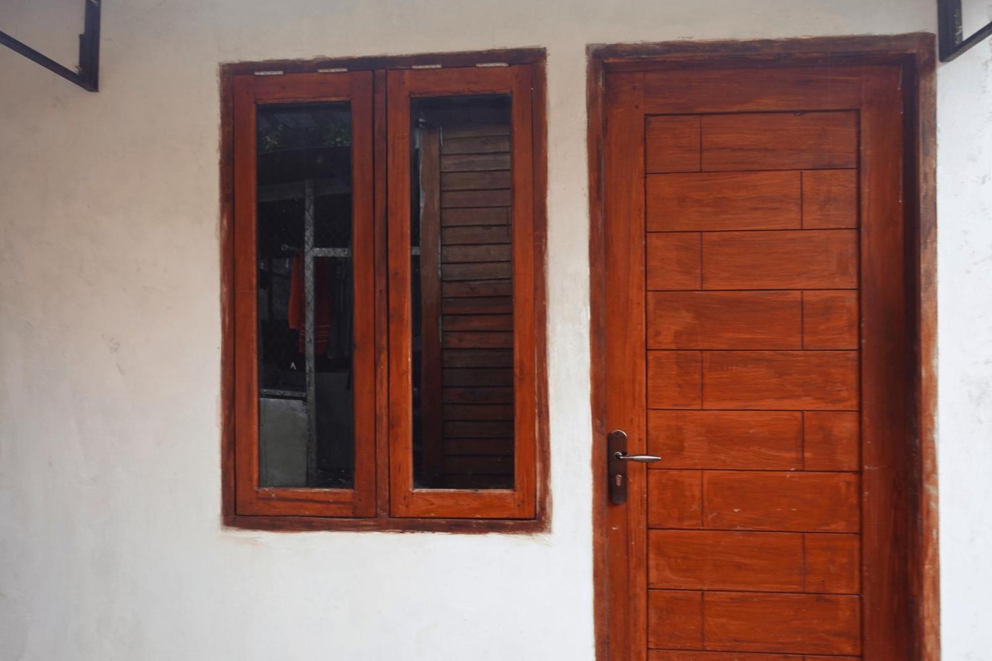Mayeka Transit Hostel Bandara Internasional Lombok 프라야 외부 사진