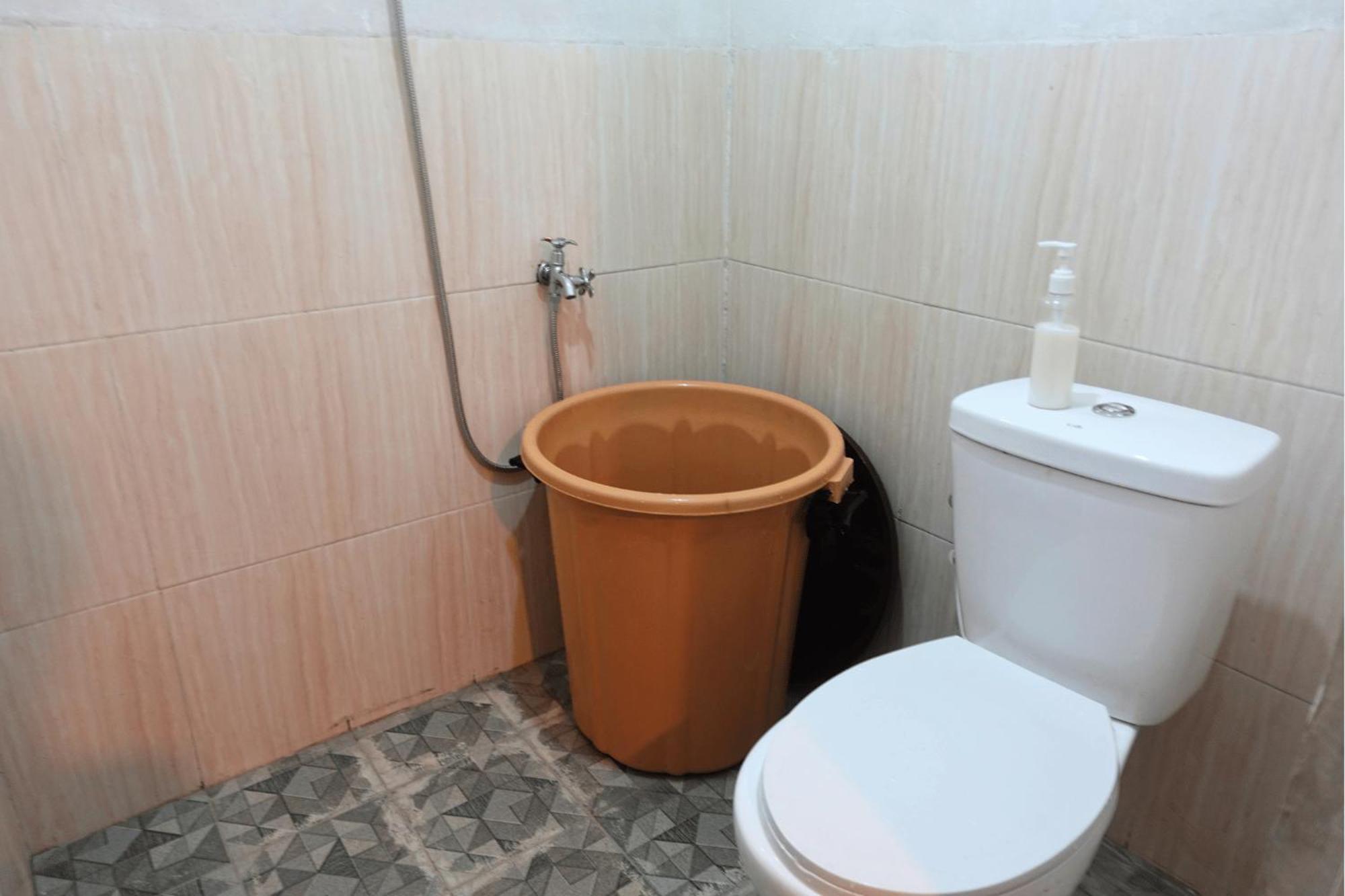 Mayeka Transit Hostel Bandara Internasional Lombok 프라야 외부 사진