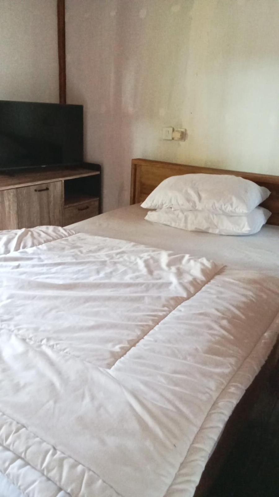 Mayeka Transit Hostel Bandara Internasional Lombok 프라야 객실 사진