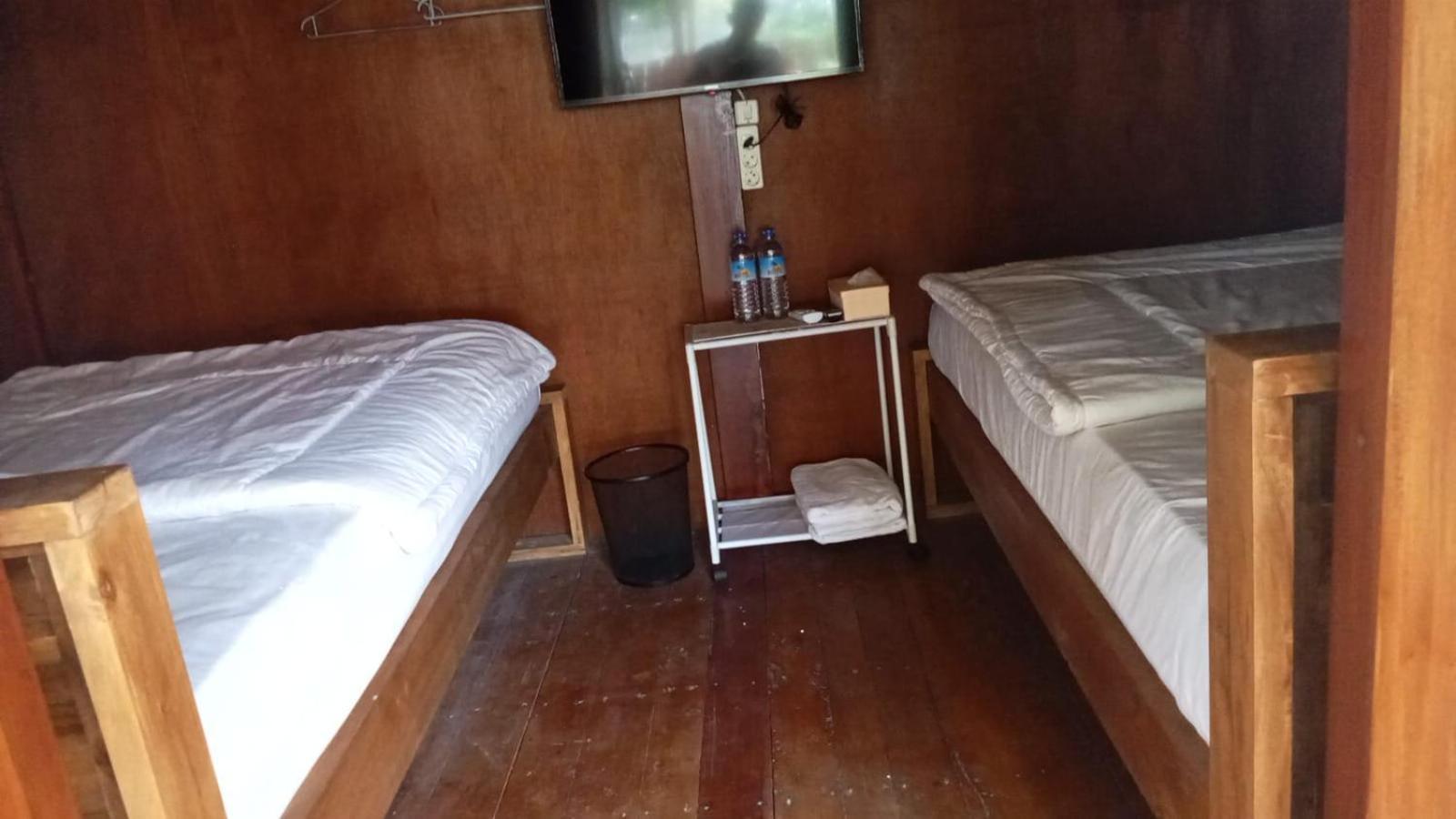 Mayeka Transit Hostel Bandara Internasional Lombok 프라야 객실 사진