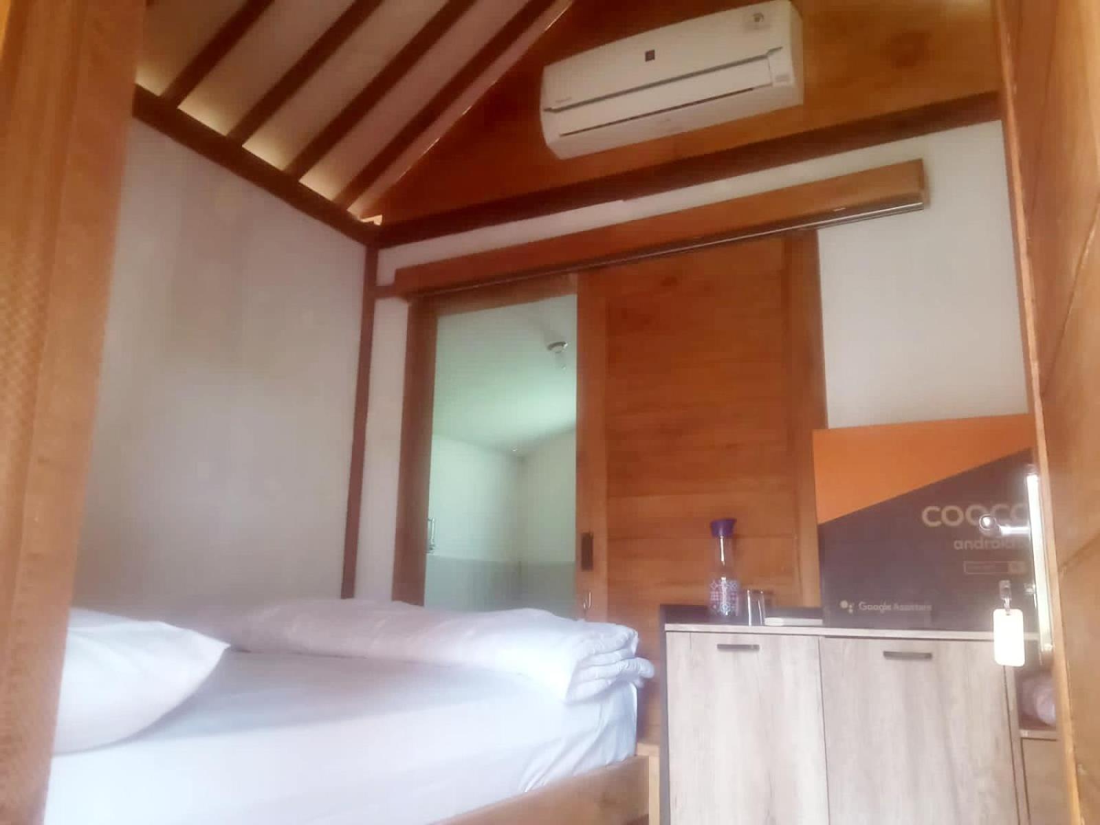 Mayeka Transit Hostel Bandara Internasional Lombok 프라야 외부 사진