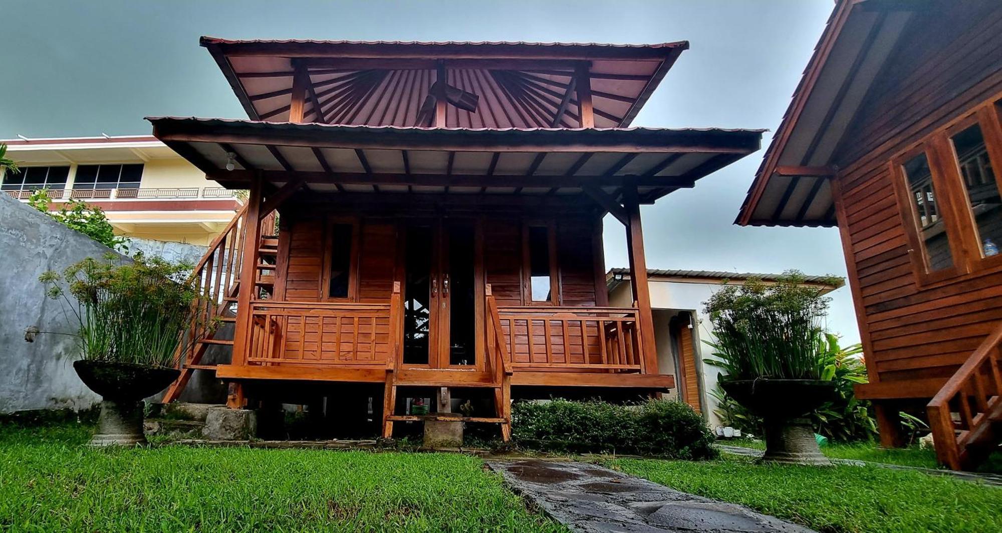 Mayeka Transit Hostel Bandara Internasional Lombok 프라야 외부 사진